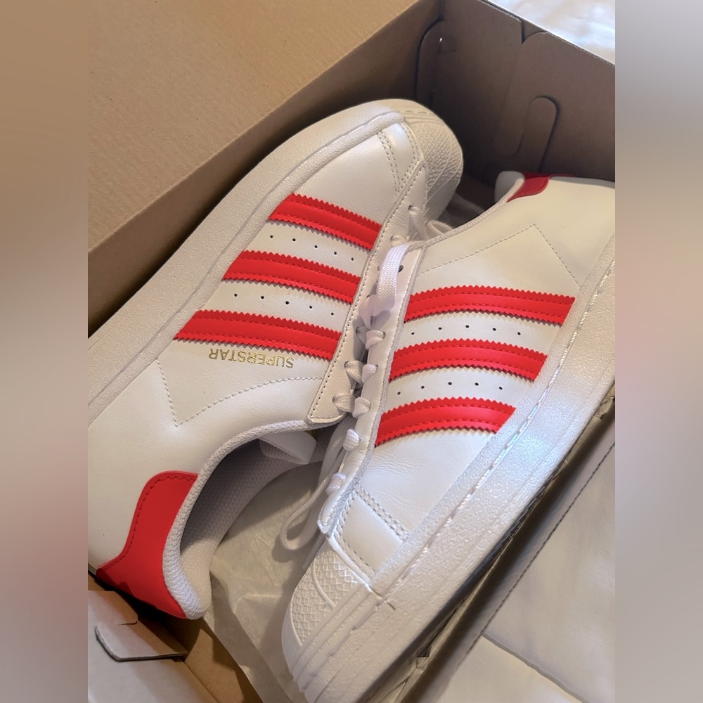 ADIDAS SUPERSTAR/ WMNS 8.5/ NWB